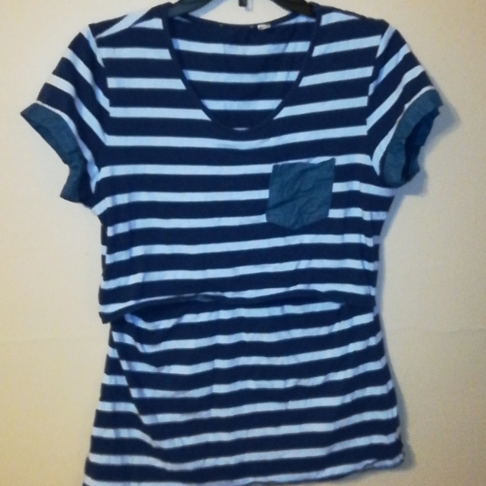 Momzelle nursing shirt